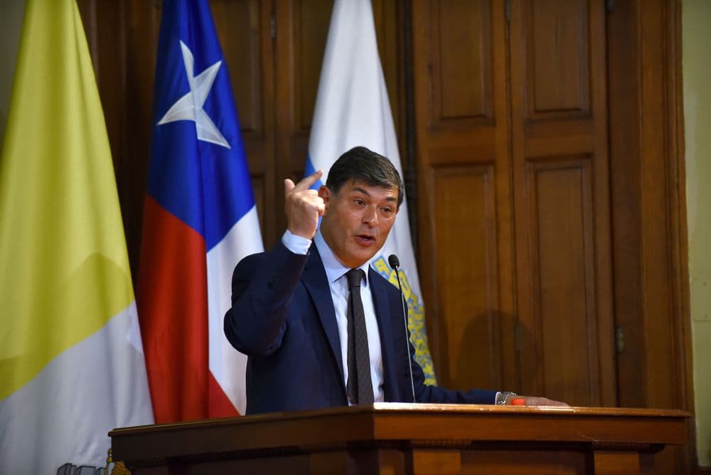Buques de cárceles y migración como "privilegio": Las propuestas de Parisi en seguridad