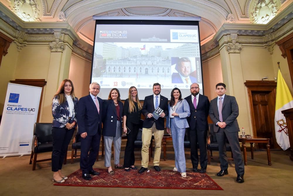 Ciclo de Seminarios Presidenciales 2025 en la UC: El candidato presidencial Johannes Kaiser presentó en CLAPES UC sus principales propuestas programáticas para Chile 2026-2030