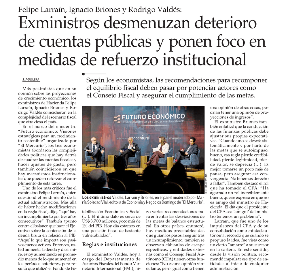 Felipe Larraín, Ignacio Briones y Rodrigo Valdés: Exministros desmenuzan deterioro de cuentas públicas y ponen foco en medidas de refuerzo institucional