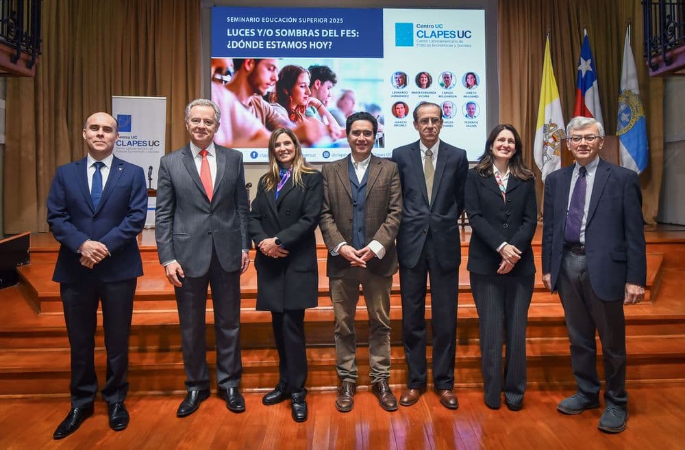 Expertos advierten que proyecto de ley que termina con el CAE y da paso al FES pone en jaque financiamiento de educación superior