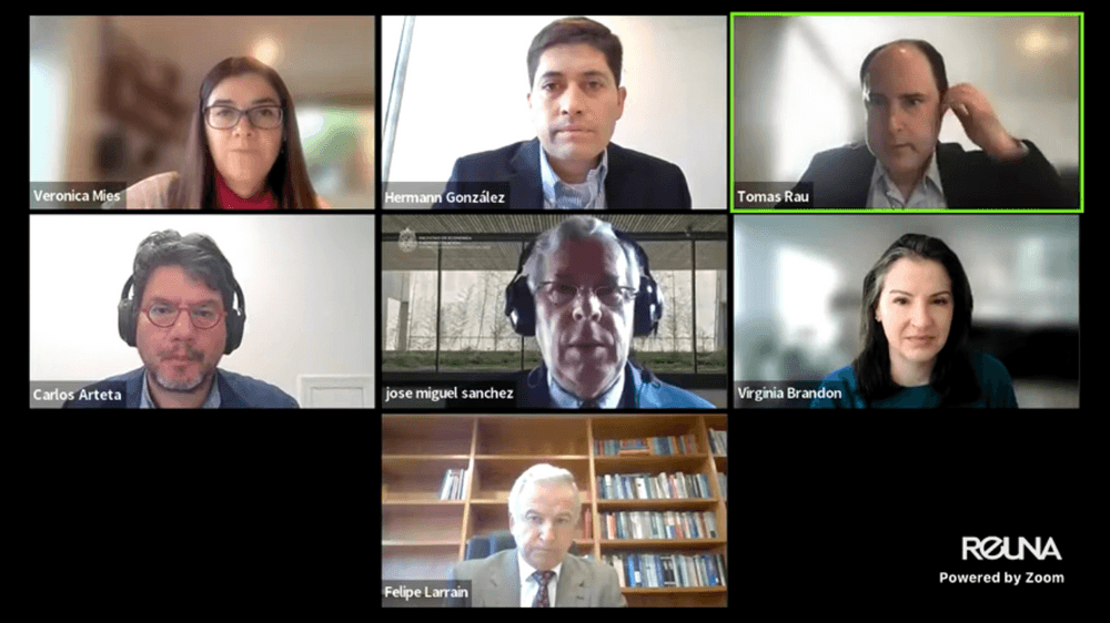 Clapes UC, Banco Mundial y la Facultad de Economía y Administración UC analizaron las perspectivas económicas globales