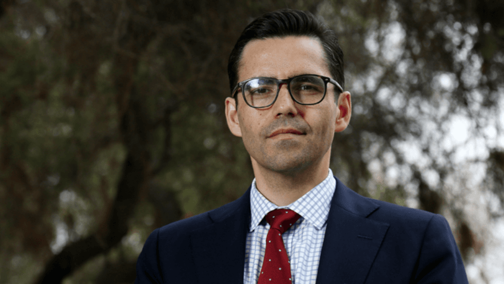 Entrevista a Sergio Urzúa, investigador internacional de CLAPES UC sobre desempleo en Chile