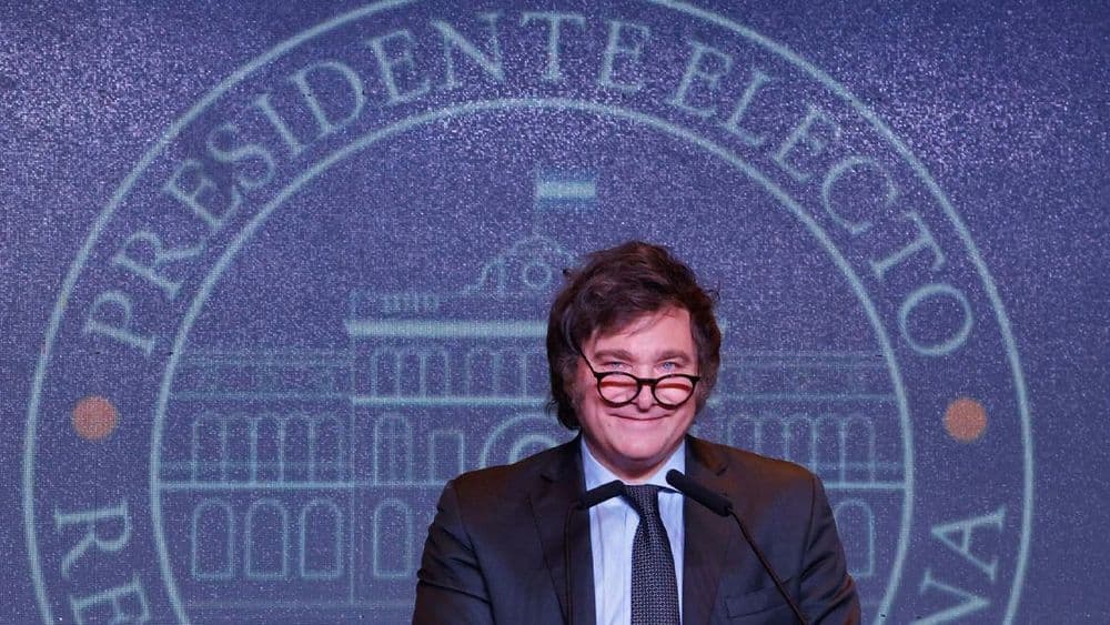 Milei y obras públicas en Argentina: “Vamos a ir a un sistema de iniciativa privada a la chilena”