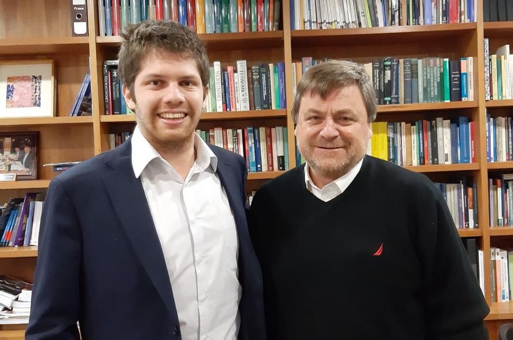Investigador CLAPES UC publica en prestigiosa revista académica