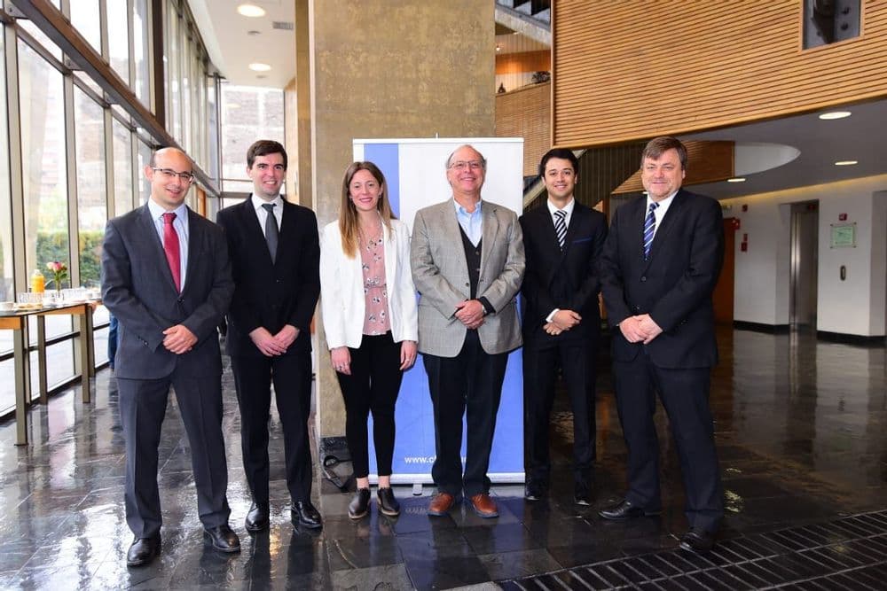 Seminario IE UC - CLAPES UC sobre la crisis económica en Argentina