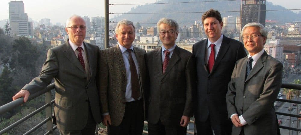 Destacado economista japonés visita Clapes UC