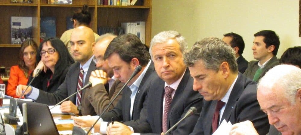 Hasta US$1.700 millones menos recaudaría Fisco por ref.laboral