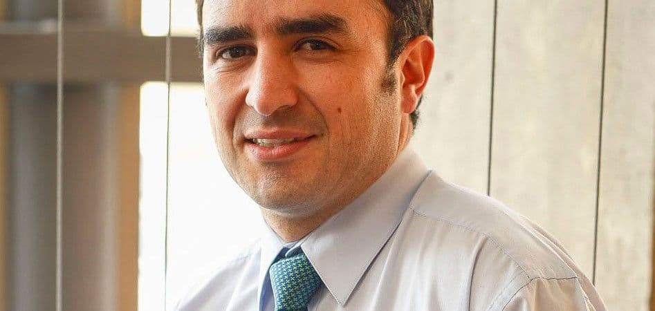 Investigador de CLAPES UC expone en Bolivia