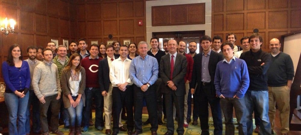 Director de Clapes UC inaugura encuentro en Chicago
