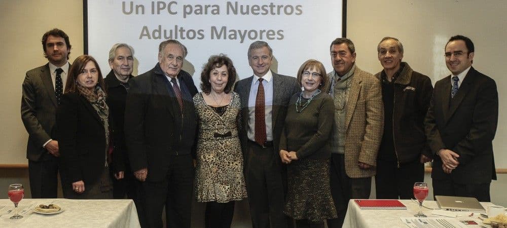 Dirigentes de Adultos Mayores conocen IPC AM julio