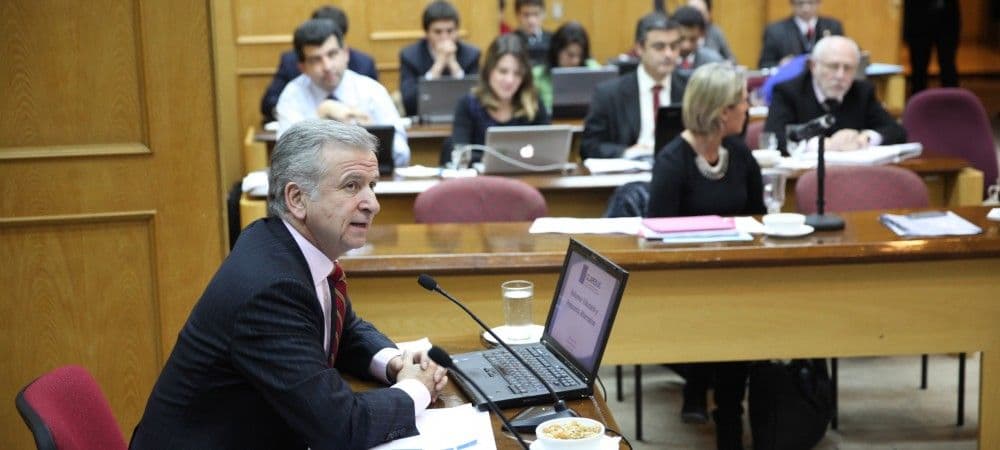 Director de Clapes UC expone en el Congreso