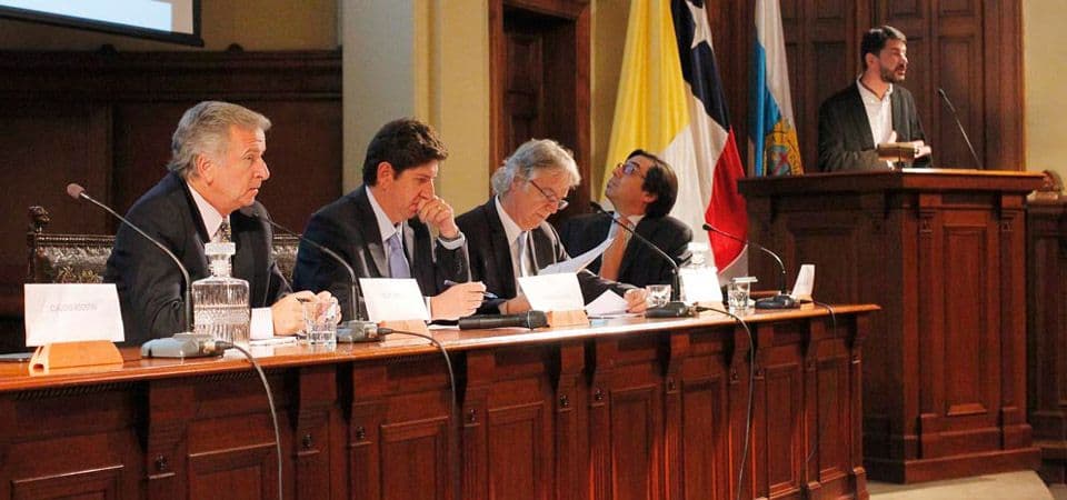 Primer Seminario Clapes UC, Reforma Tributaria: 4 Visiones.