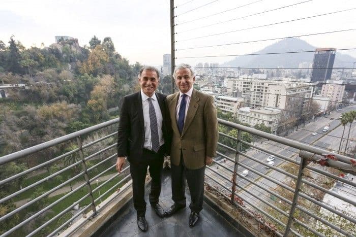 El Economista Nouriel Roubini Visita las Oficinas de Clapes UC
