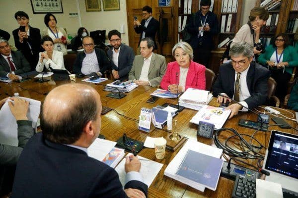 Centros de estudio piden al Gobierno que transparente los datos que sustentan las cifras de la Reforma de Pensiones